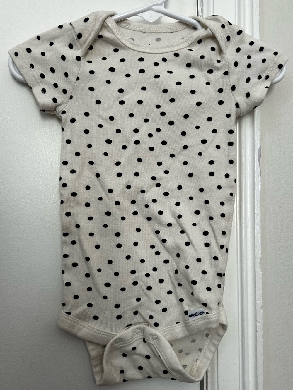Baby Girl White W/ Black Polka Dots Gerber Onsite Size 12M